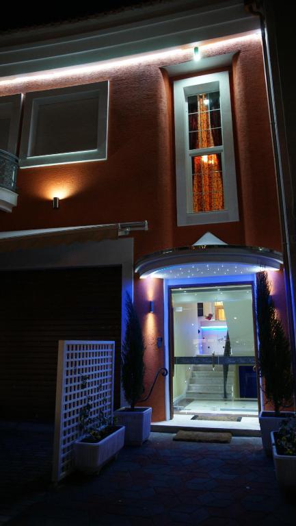 Hotel Vila Kerciku Tirana Exterior foto